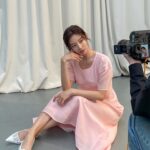 Lee Ju-bin Instagram - MINE X marieclaire 봄의 설레임과 함께한 행복한 촬영이었습니다💚💜 #마인 #마리끌레르코리아
