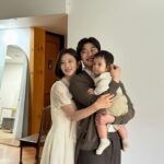 Lee Ju-bin Instagram - 엄마랑 아빠랑 건우랑