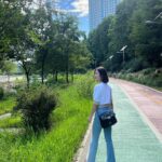 Lee Ju-bin Instagram - 양재천에 흘리고온 내 립스틱🙃