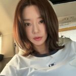 Lee Ju-bin Instagram - 출근 전 🤩 퇴근 후😞