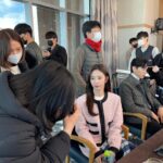 Lee Ju-bin Instagram - 앨범 즈어어어어어기 위에 있는 @netflixkr #연애대전 오세나