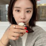 Lee Ju-bin Instagram - 동생 출근하면 혼자 열심히 돌아다니다가 종착지는 항상 조지타운