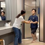 Lee Mi-do Instagram - 화장실에서 남편 꺼내기.. Getting My Husband Out of the Bathroom..