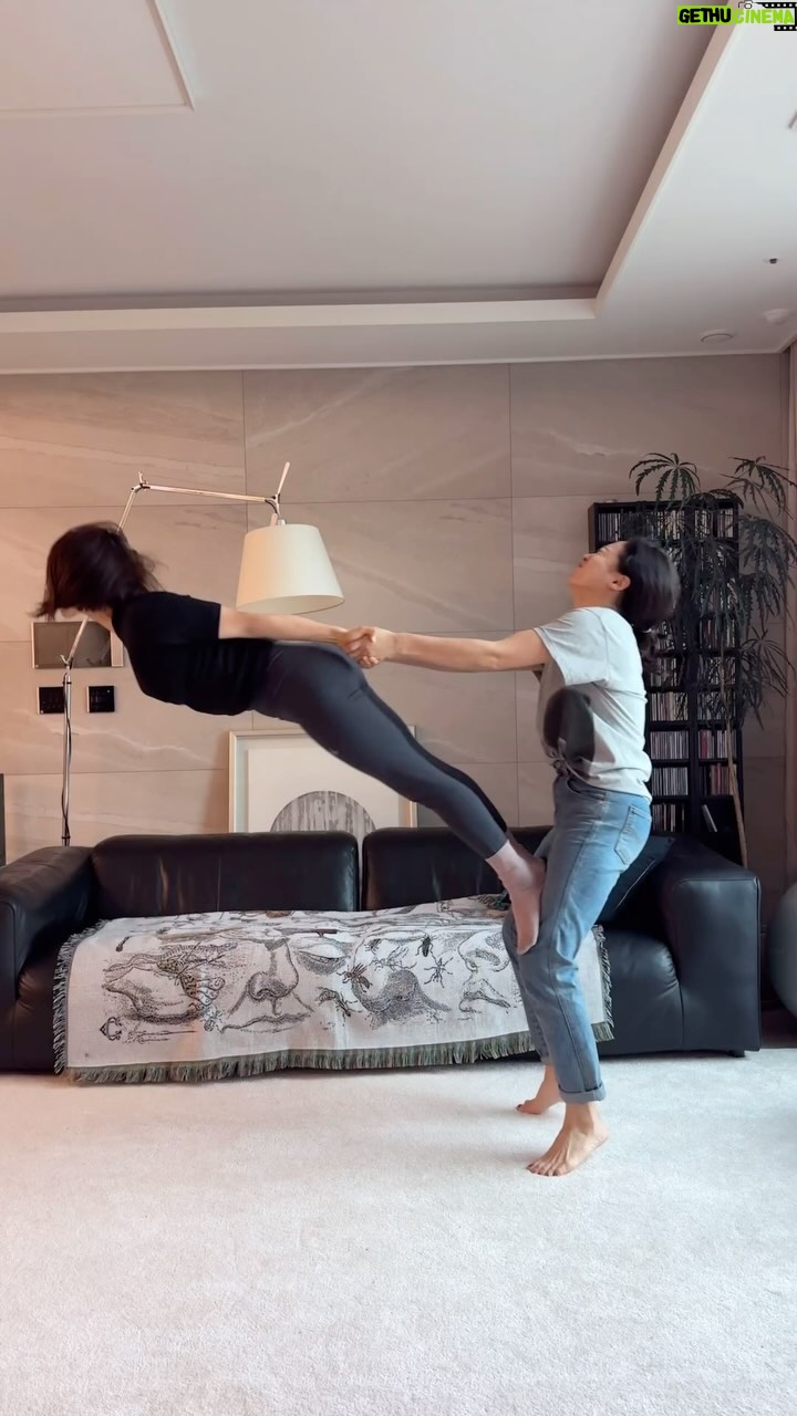 Lee Mi-do Instagram - 동생이랑 사서 고생하는 법 With @geumyang_