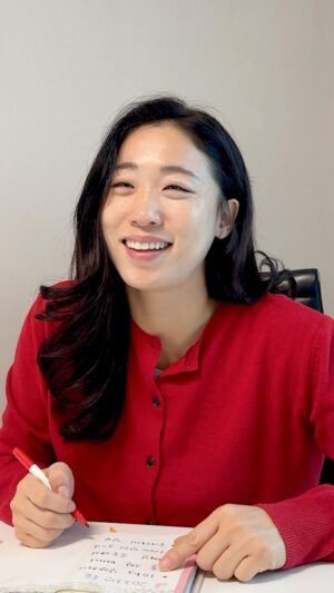 Lee Mi-do Instagram - 일 년 전 오늘.. 썼던.. 
다이어리를 펼쳐보았다.. 
나름.. 다 이루었네.. #todolist 

#다시시작하면되지..
#다시시작하라고
#하루일주일한달일년 이
#나누어져있는거아ㄴ ㅑ..