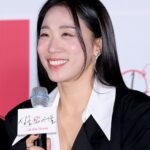 Lee Mi-do Instagram – 스토리에 올렸는데 예쁘다 예쁘다 계속 DM 보내 주시니 피드에 올려봅니다. 흥이나네요. 

👗 @hipgirlara_ 
💄 @maven.hi_joa 
💪🏻 @maven_isu_su 

#케미부자우리팀
#싱글인서울
#11일29일대개봉