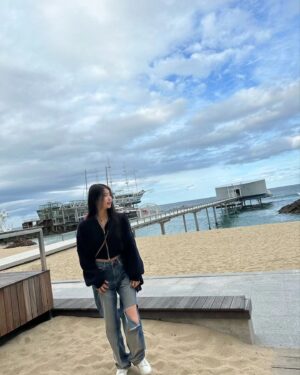 Lee Mi-joo Instagram - 녜 ..맞아여ㅎ
#또
#여행
