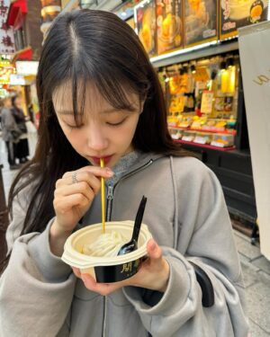 Lee Mi-joo Instagram - 😝