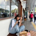 Lee Mi-joo Instagram - 🖤 #여수 #가는길 #휴게소 #짱