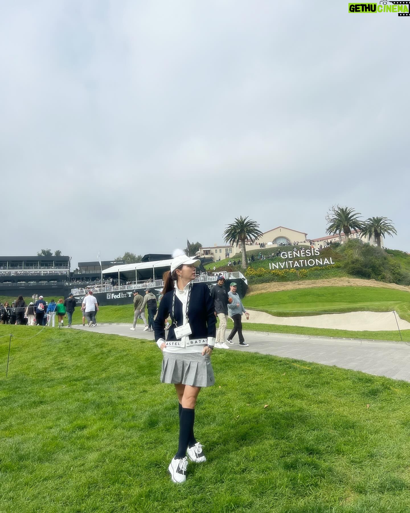 Lee Min-jung Instagram - @castelbajac.golf.kr @thegenesisinv #rivieracoutryclub #golf