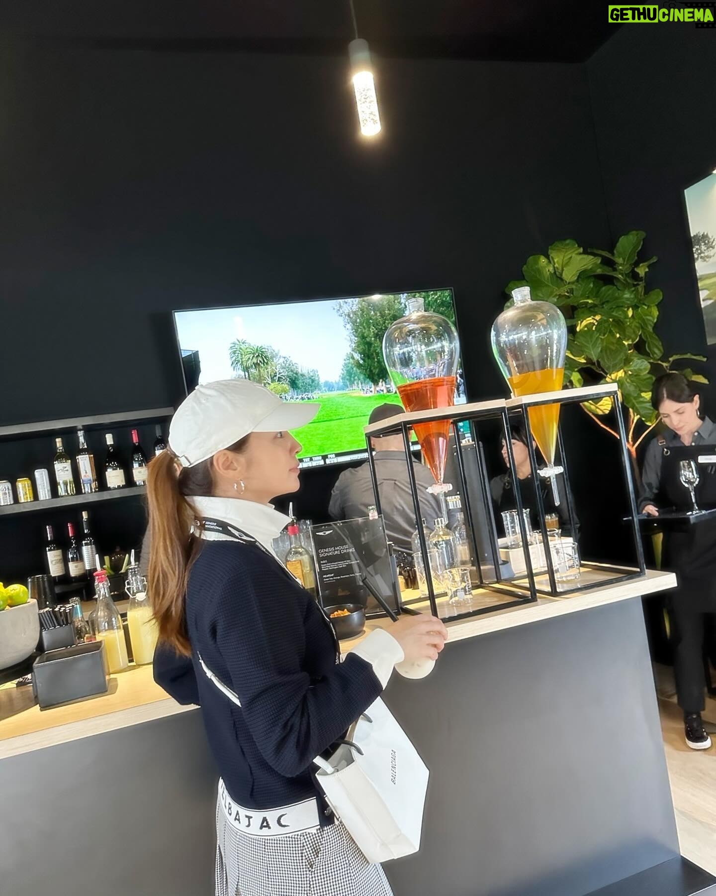 Lee Min-jung Instagram - @castelbajac.golf.kr @thegenesisinv #rivieracoutryclub #golf