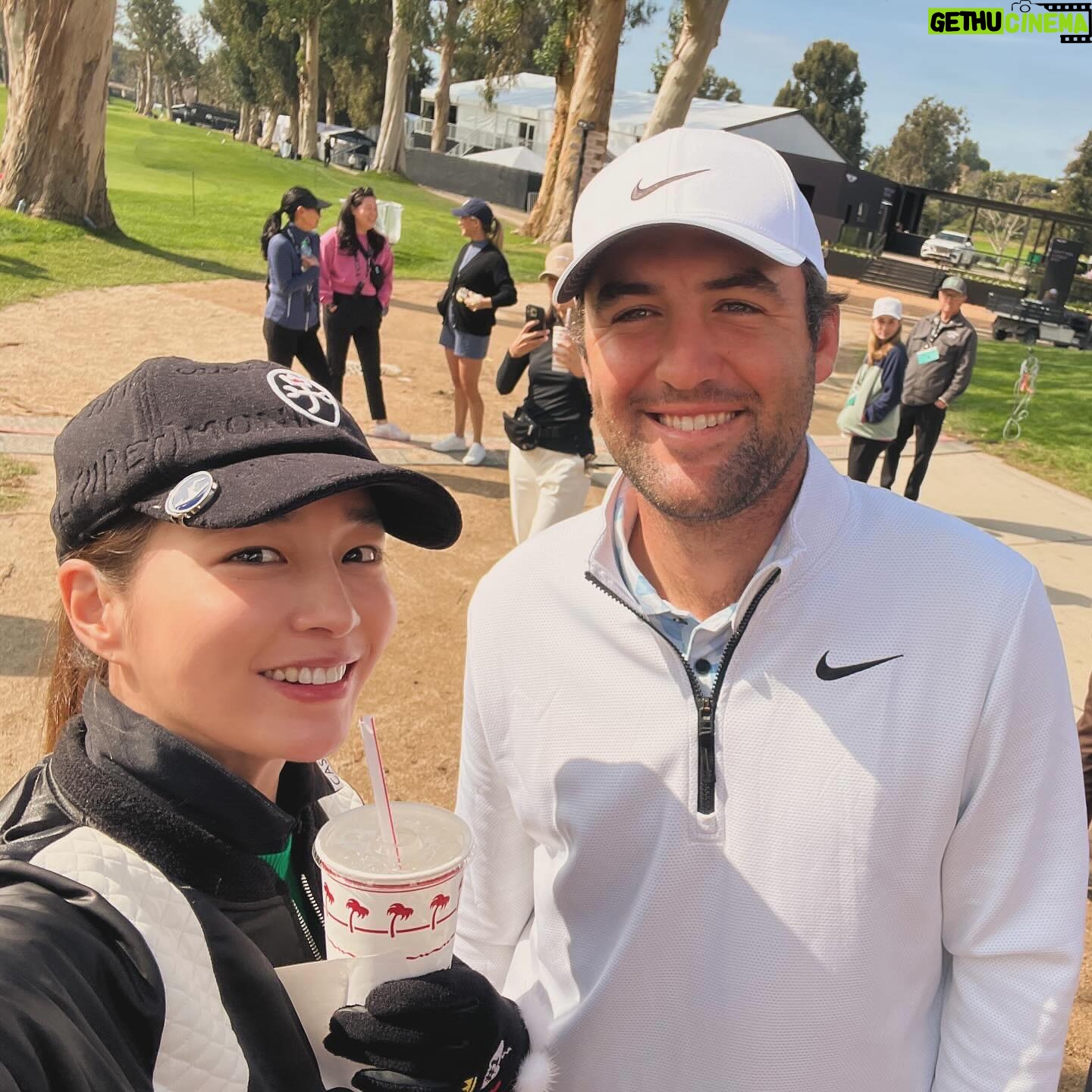 Lee Min-jung Instagram - @thegenesisinv @collin_morikawa @scottie.scheffler @castelbajac.golf.kr @yamahagolf_official 저에게 생일 선물이였던건 바로 genesis invitational 프로암… 출산후에 좋은 실력일수는 없었지만 좋은 기억 경험으로…