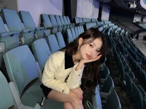 Lee Na-gyung Instagram - Merry Christmas 🖤