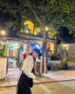 Lee Na-gyung Instagram - In DANANG 🌿