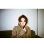 Lee Na-gyung Instagram - 언제와 가을 ..🍂
