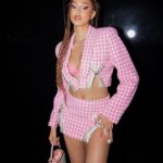 Lee Rodriguez Instagram - On the go 💕💕💕 Photos/hair by: @cindygromero Makeup by: @arrmandogarcia Styling by: @lucakingston