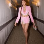 Lee Rodriguez Instagram - On the go 💕💕💕 Photos/hair by: @cindygromero Makeup by: @arrmandogarcia Styling by: @lucakingston