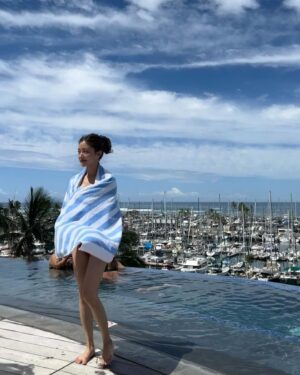 Lee Se-young Instagram - 🏖️