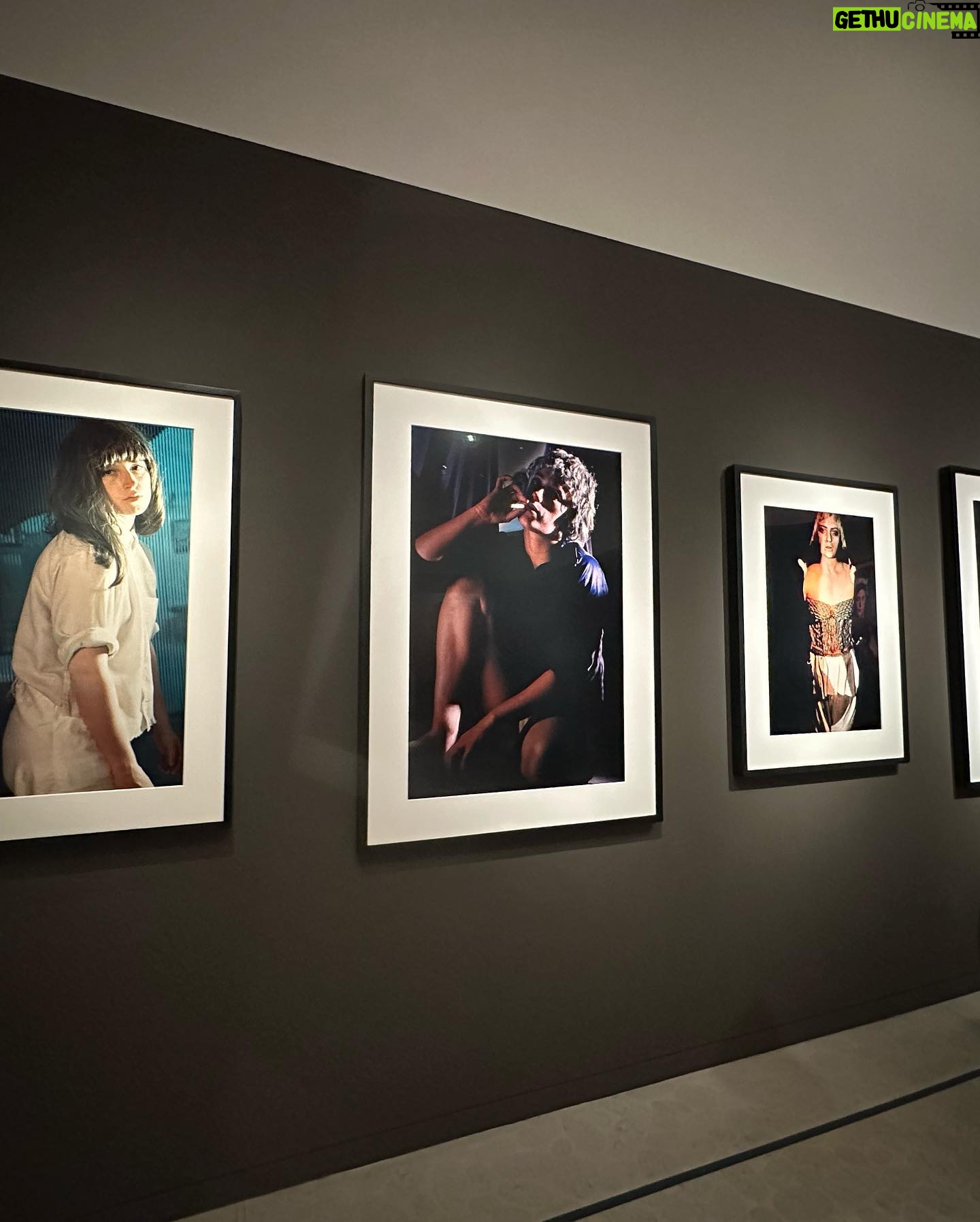 Lee Se-young Instagram - 나도 멋있는 사람이 돼야지 #cindysherman @fondationlv