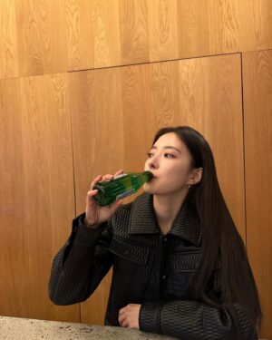 Lee Se-young Instagram - HAPPY VALENTINE’S DAY🖤😎🔥