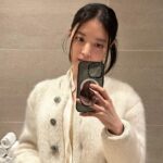 Lee Se-young Instagram - January photo dump🖤