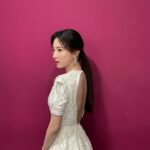 Lee Se-young Instagram - #2023mbc연기대상 자리에 있는 것만으로도 벅차고 감사한 순간이었습니다. 큰 상을 주셔서 몸 둘 바를 모르겠어요. 앞으로 더 열심히 하라고 주셨다 생각하고 노력하겠습니다. 열녀박씨계약결혼뎐의 식구들과 함께 보낼 수 있어서 더 뜻깊은 시간이었습니다. 끝까지 지켜봐 주세요!