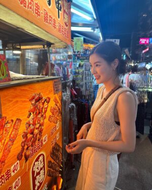 Lee Sun-bin Instagram - 🍢❤️ in Taiwan ✨