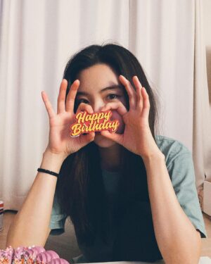 Lee Sun-bin Instagram - 2024.01.07 🎂 
축하 해주신 모든 분들 사랑해요 감사해요 미안해요 더 잘할게요..❤️
그리고 오늘 행복에 늪에 빠지게 해준 우리 해콩이들..❤️
아직도 여운이…
정말 다음번엔 더 제대로 준비할거야!!!!!😏
항상 감동이고 매번 볼 때 마다 많은 위로를 받는 것 같아요..🥹
슬로건 이벤트는.. 정말이지.. 왜 자꾸 매번 울리려 하는 거야…?
사랑해요 진심 담아서 고마워 울 해콩이들..😭 
잊지 않을게요.(근엄) 내 맘 알지!????😘

( TMI 그리고 내 칭구들은 나 빠른 안쳐줘서 한 살 어리게 인정 안해주더라.. 쩝..ㅋ 고맙다! ㅋ )
