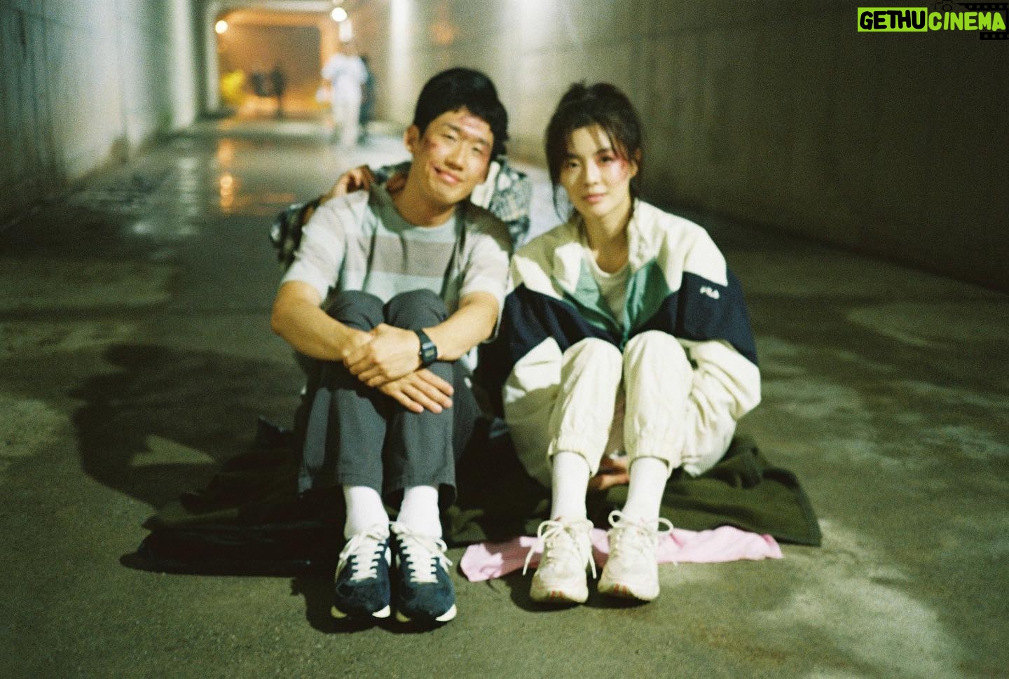 Lee Sun-bin Instagram - 찬란한 청춘들이 모여 함께한 우리의 소년시대 ..✨