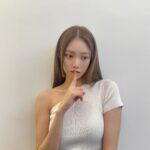 Lee Sung-kyoung Instagram - #시세이도 #파란자차 슈팅 비하인드🩵
