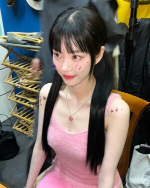 Lee Yu-bi Instagram - 😛
이번주도 모두모두 화이팅 🌈