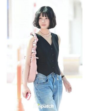 Lee Yu-bi Instagram - 바쁜시간에 와주샤서 감사합니다아😲💕 
DAZED 푸켓촬영 잘 다녀올게요 다들 감기걸리지말구 있👼🏻쪙💘 ✈️