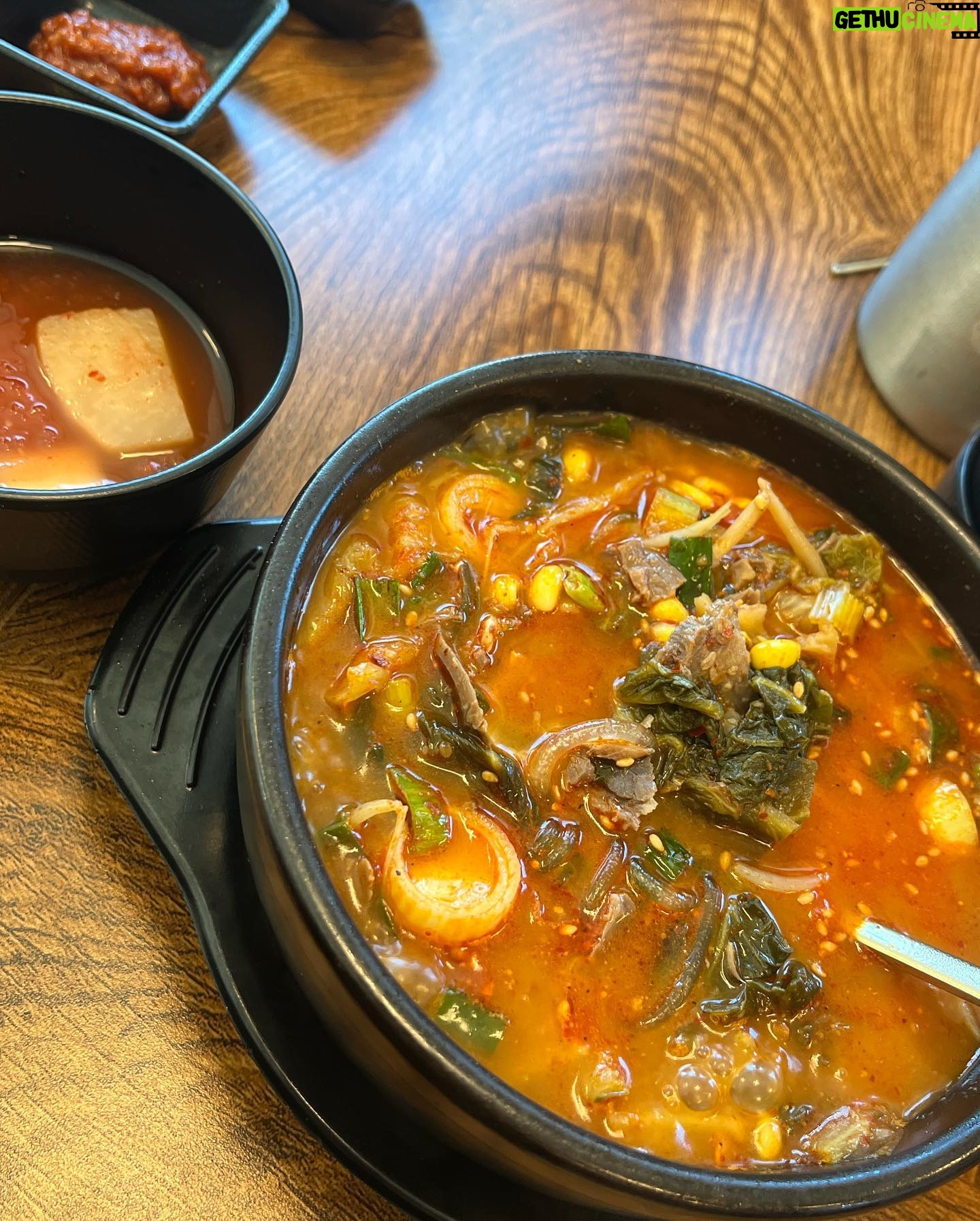 Lee Yu-bi Instagram - 또 먹고싶어서 올리는 사진 🤤 저메추 해죵 😛