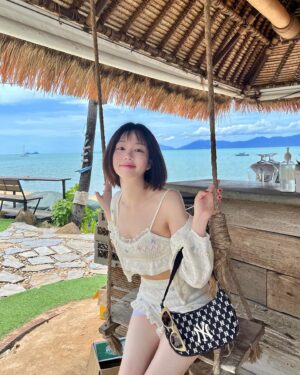 Lee Yu-bi Instagram - 빨갛게 익었따아 🍎 헤헤 ☺️