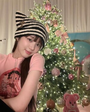 Lee Yu-bi Instagram - Happy Merry Christmas 💕💕💕💕💕