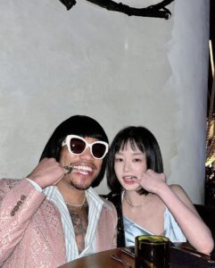 Lee Yu-bi Instagram - We are like twins 😝 #samehair #samepose @anderson._paak