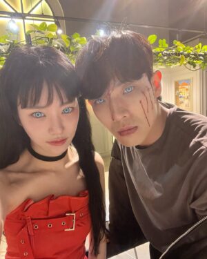 Lee Yu-bi Instagram - 촬영촬영 또 촬영 중이여서 종영 인사를 이제야하네요!! 🥺🥺 7인의 탈출 많이 관심가져주시구 모네 응원해주셔서 넘넘 감사합니다아 🐶💕 덕분에 열심히 시즌2 촬영 중입니다아아아 🙏🏻🔥⭐️ 내년에도 저희드라마 많은 사랑해주세요 우리 7탈 스탭분들 사랑해요 다들 끝까지 화이팅!!!!