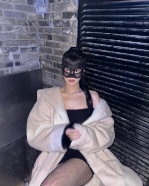 Lee Yu-bi Instagram - Mone 🖤