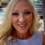 Leigh-Allyn Baker Instagram - Did you hear the news? I have a new movie releasing this Christmas season! it’s also screening today at the Tennessee Independent Film Festival! #bringingbackChristmas #leighallynbaker