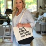 Leigh-Allyn Baker Instagram - Simple as that. ♥️😊 Should I release some merch soon? 😉 #leighallynbaker #goodluckcharlie