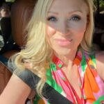 Leigh-Allyn Baker Instagram - Life is short. Don’t sweat the small stuff! A little shift in perspective and a good attitude goes a long way in making a bad day better and a good day great! #motivation #positivity #TuesdayTalks #trending #trendingreels