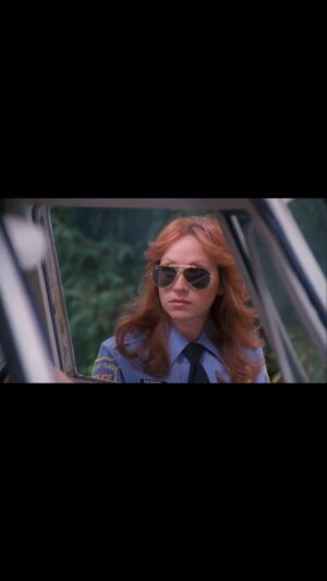 Leigh-Allyn Baker Instagram - Who remembers  That 70’s Show?? I do! Who is that red headed cop??? Take your best guess!
#throwbackthursday to @that70show #that70sshow #tbt #tbthursday #goodluckcharlie #leighallynbaker