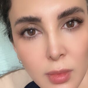 Leila Bolukat Instagram - کاش این جمله #جبران_خلیل_جبران رو
هیچ وقت فراموش نکنیم.....میگه؛
ساکنین دلت را به دقت انتخاب کن چرا ک مالیات
سکونتشان را کسی غیر از تو نمی پردازد :))
#لیلا_بلوکات #جبران_خليل_جبران #ساکنین_دل