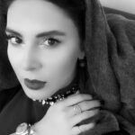 Leila Bolukat Instagram - کاش کسی حالمان را بپرسد و با اطمینانِ تمام بگوییم: «خوب نیستیم» بگوییم سالهاست که حالِ خراب، مهمان دلمان شده و ما هی داریم خودمان را به آن راه می‌زنیم... کوچه‌ی علی چپ پر شده از من و امثال من که از حالِ خوب فقط "ادایش" را درآورده‌اند... "زیور شیبانی #لیلا_بلوکات #آیا_حالمان_خوب_است!؟