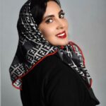 Leila Bolukat Instagram - گفت: دنیا پوچ و بی ارزش است! هیچ ارزش ندارد... گفتم: حرف‌های خوب بزن.دنیا بی‌ارزش نیست، فقط انسانی زندگی کردن خیلی سخت است... 📚سمفونی مردگان 👤#عباس_معروفی