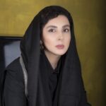 Leila Bolukat Instagram - داشتم فكر ميكردم به همين روزهايم در سال قبل اينكه براى چه چيزها دلم بيقرار بود و حالا نسبت به آنها بى تفاوتم!.. ميدانيد چه ميخواهم بگويم؟ ميخواهم بگويم زياد از غصه ى امــروز دلتان نگيرد، شايد يك سال ديگر يادآورى اش برايتان خنده دار باشد! #لیلا_بلوکات#دلنوشته#خدایا_شکرت_که_هستی_و_برایمان_خدایی_میکنی