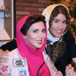 Leila Bolukat Instagram - 🔵 آدم‌های امن،چه کسانی هستند ؟! 🔴 آدم های امن، افرادی هستند كه همه چیز را می‌توانی بهشان بگویی و بدون اینکه قضاوت یا تحقیرت کنند، رازدارت هستند و میتوانی کنارشان احساس بودن کنی ... 🔴 اینها تا لباسی تازه تنت ببینند نمی‌پرسند از کدام مغازه خریدی؟ مارکش چیه؟ چند خریدی؟ می‌گویند: چقدر قشنگه، بهت می‌آید، من عاشق این جنس ژاکتم. 🔴از سفر که برگردی نمی‌پرسند با کی و چرا رفتی؟ اسم هتلش؟ چه‌قدر هزینه شد؟ می‌گویند :خوش گذشت؟ سرحال شدی؟ 🔴 دانشگاه قبول شوی، نمی‌پرسند شهریه‌اش چه قدره؟ وای چقدر دوره! می‌گویند چه رشته‌ای به سلامتی؟ این رشته بازار کار خوبی دارد، اگر تلاش کنی. 🔴 مشغول کاری تازه‌ شوی، نمی‌پرسند حقوقت چه قدره؟ اسم شرکتش چیه؟ جایش کجاست؟ می‌گویند شغلت را دوست داری؟ صاحبکارت یا همکارهایت آدم‌های خوبی هستند؟ این‌جور شغل‌ها جای پیشرفت دارد ... 🔵آدم های امنی باشیم ممنونم از شماها بابت امنیتی که ایجاد میکنید.☘️🪴💐🧿 پ.ن:محدود عزیزانی دیگری هستند که محدودیت عکس ده عدد،اجازه ثبت نداد دفعات بعدی معرفی میکنم🙈🙏 #لیلا_بلوکات #احساس_امنیت#رفیقان_را_درون_جان_نگهدار_که_آنها_پر_بها_تر_از_جهانند
