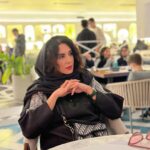 Leila Bolukat Instagram - ﻭﻗﺘﯽ ﮐﺴﯽ ﺣﺎﻟﺶ ﺑﺪه ﺑﻬﺶ ﻧﮕﯿﺪ ﺍﯼ ﺑﺎﺑﺎ ﺍﯾﻨﻢ ﻣﯽ ﮔﺬﺭه ﻧﮕﯿﺪ ﺩﺭﺳﺖ میشه ﻧﺨﻮﺍﻫﯿﺪ ﺑﺎ ﺟﻮﮎﻫﺎﯼ ﻣﺴﺨﺮﻩ ﺑﺨﻨﺪﻭﻧﯿﺪ ﺧﻨﺪﻩ ﺍﺵ ﻧﻤﯿﺎﺩ ﻏﺼﻪ ﺩﺍﺭه. سکوت کنین تا حرفشو بزنه.. شنونده خوبی باشین #لیلا_بلوکات #شنونده_خوب #روزگارتون_پر_از_اتفاق_های_قشنگ_دلنشین🍃🍂🍁