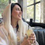 Leila Bolukat Instagram - یک روز از همین روزها بلندتر خواهیم خندید... و زندگی را جورِ دیگر زندگی خواهیم کرد #لیلا_بلوکات #زندگی_شاد #خندیدن #روزمرگی #زندگی_زیباست_اگر_زیبا_زندگی_کنیم