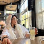 Leila Bolukat Instagram - یک روز از همین روزها بلندتر خواهیم خندید... و زندگی را جورِ دیگر زندگی خواهیم کرد #لیلا_بلوکات #زندگی_شاد #خندیدن #روزمرگی #زندگی_زیباست_اگر_زیبا_زندگی_کنیم